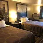 Super 8 By Wyndham Portland Airport