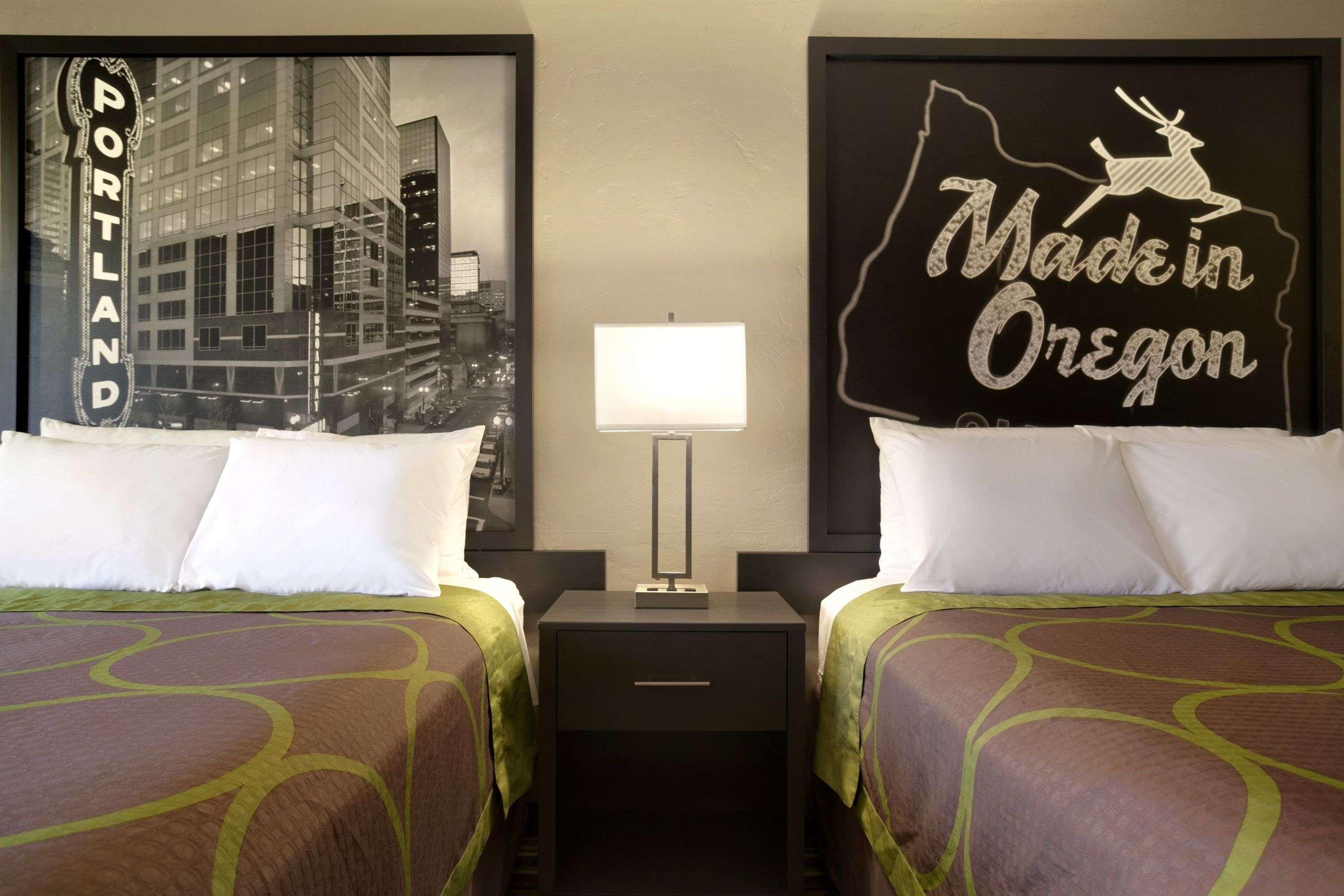 Super 8 By Wyndham Airport 2*