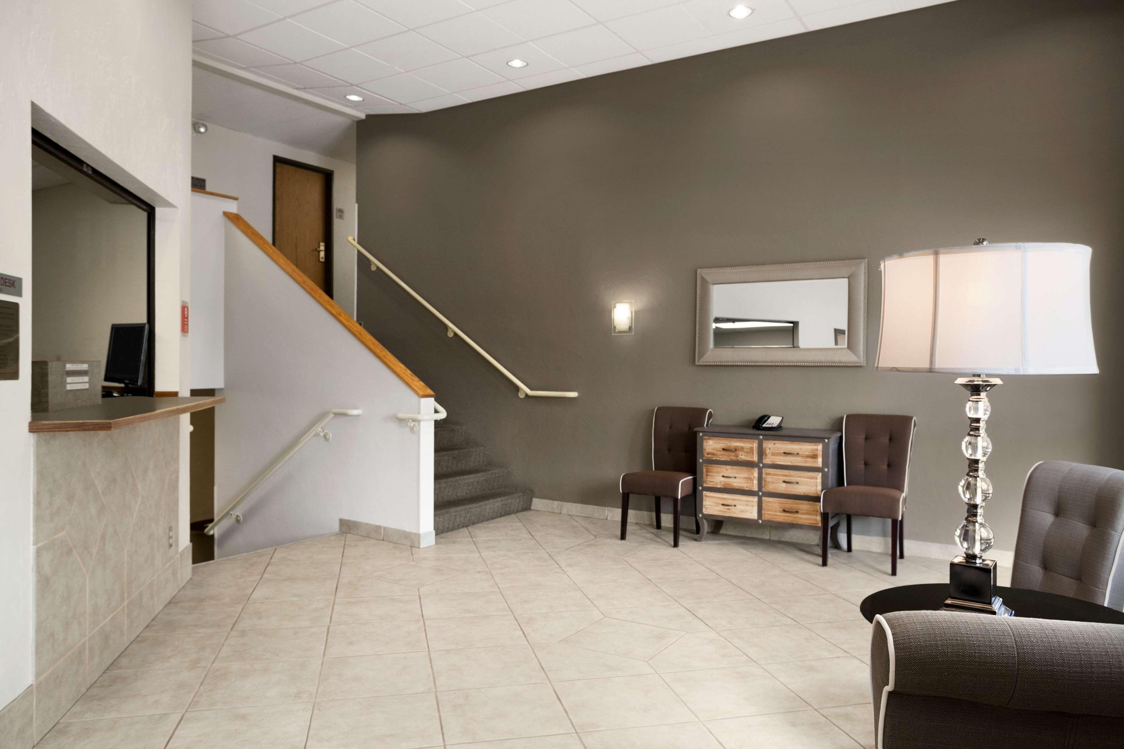 Hotel Super 8 By Wyndham Airport Portland