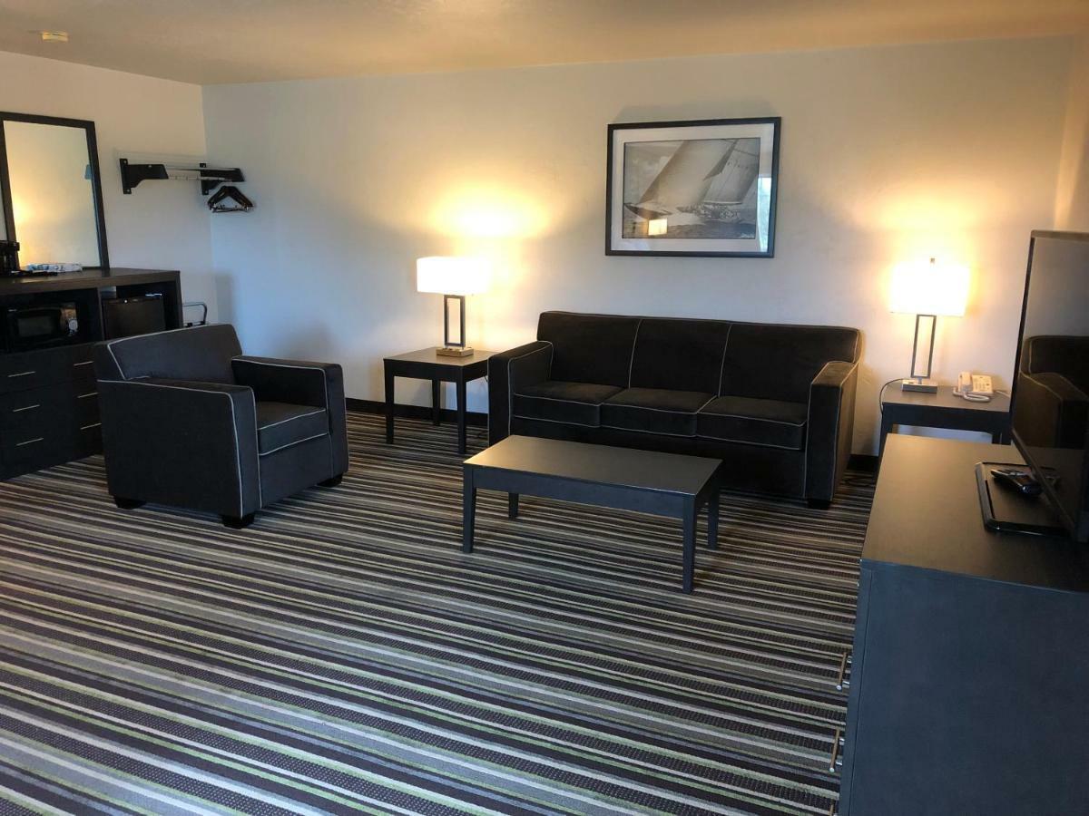 Hotel Super 8 By Wyndham Airport Portland