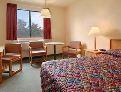 Super 8 By Wyndham Airport Hotel Portland